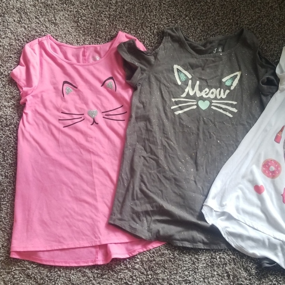 Tops - Picture 3 of 3